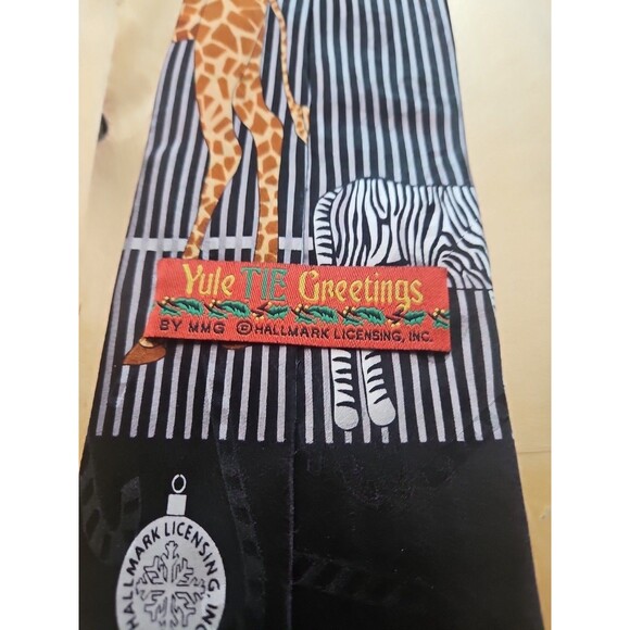 Christmas Hallmark Yule Tie Santa & The Zoo Silk Tie - Picture 12 of 15